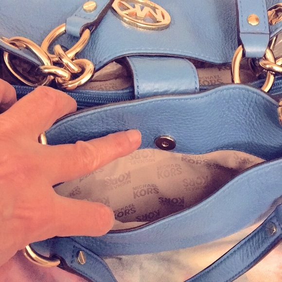 LG Michael Kors Tote Bag - Picture 5 of 12